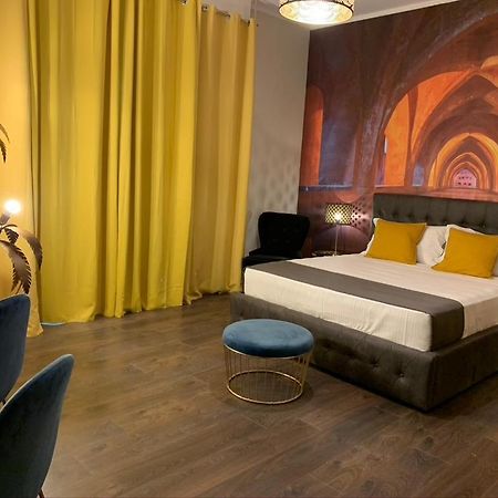 Suite Lame 37 Rental Rooms Болонья Екстер'єр фото