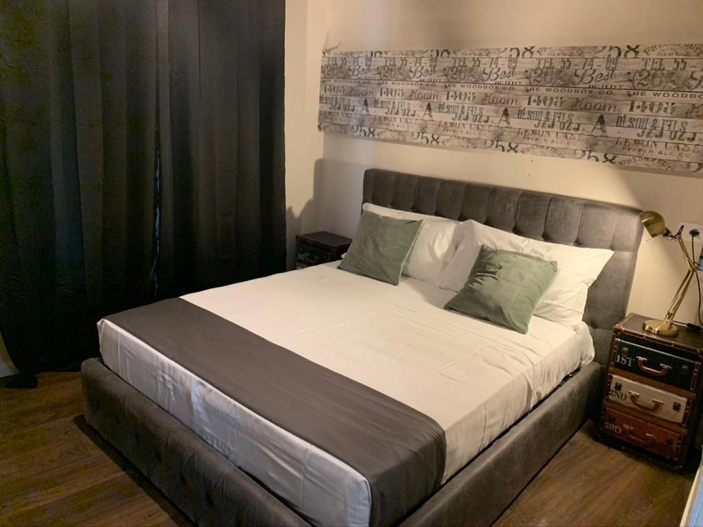 Suite Lame 37 Rental Rooms Болонья Екстер'єр фото